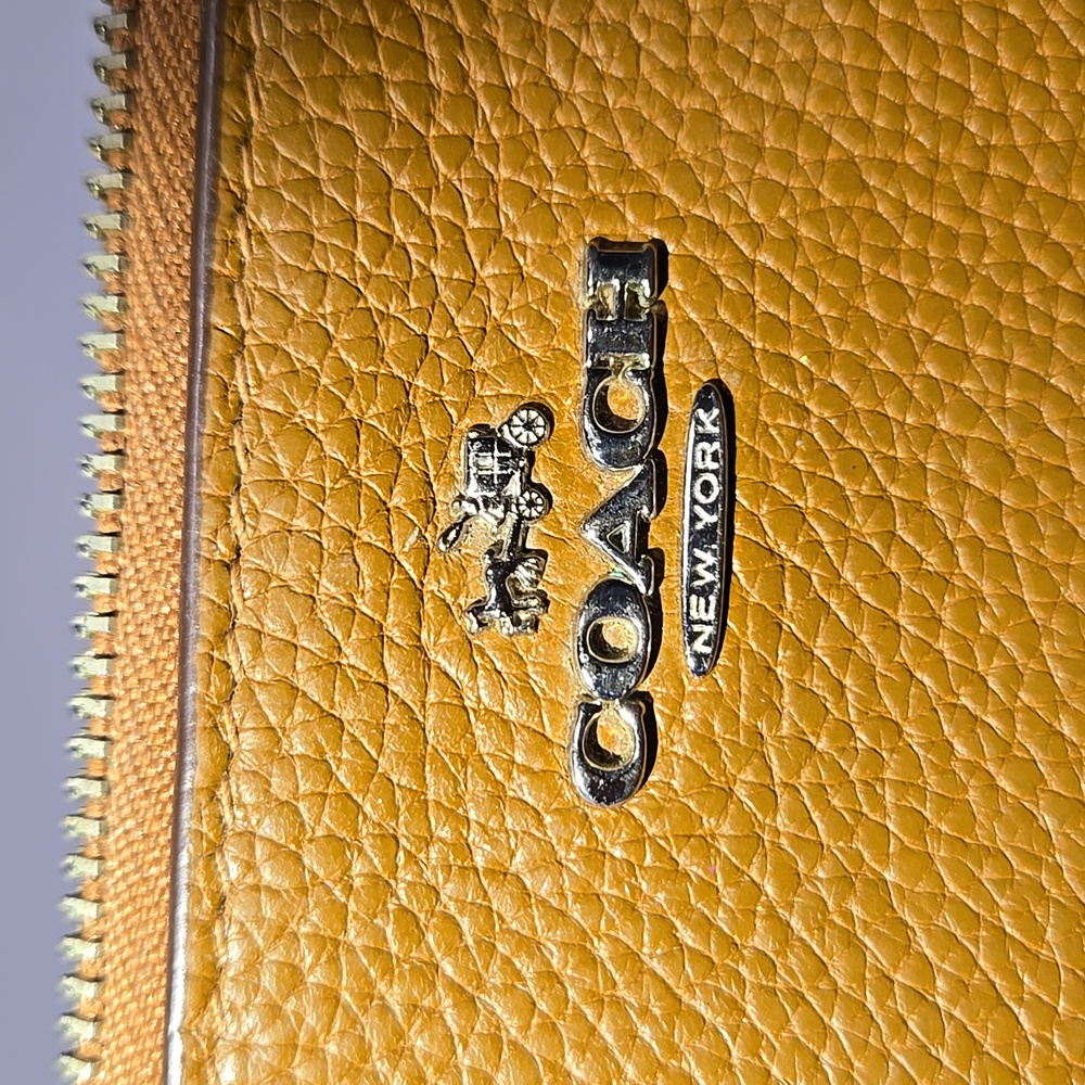 Coach Double Zipper Camel Pebbled Leather Wristlet L-8.5"XH-4.75" - Picture 8 of 14
